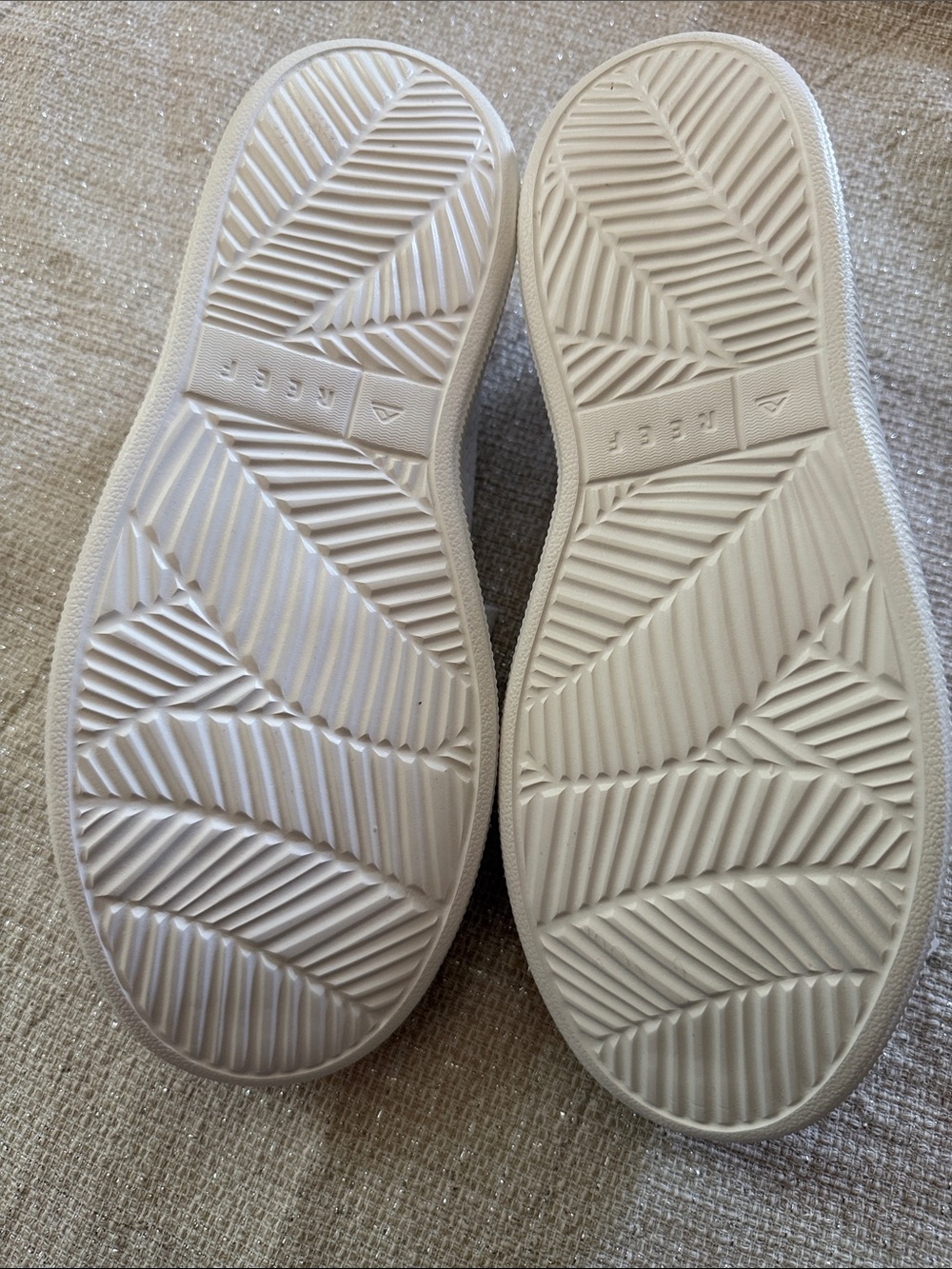 Reef Women's White Sneakers with Gold Accents - Picture 7 of 8